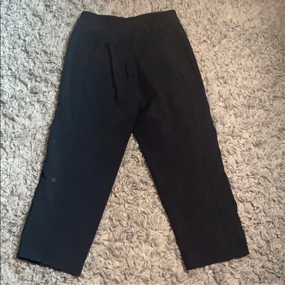 Lululemon Cropped Black Pants Light Strides Crop 23" Black - Picture 7 of 8